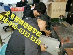 美女被大屌操的视频性爱"